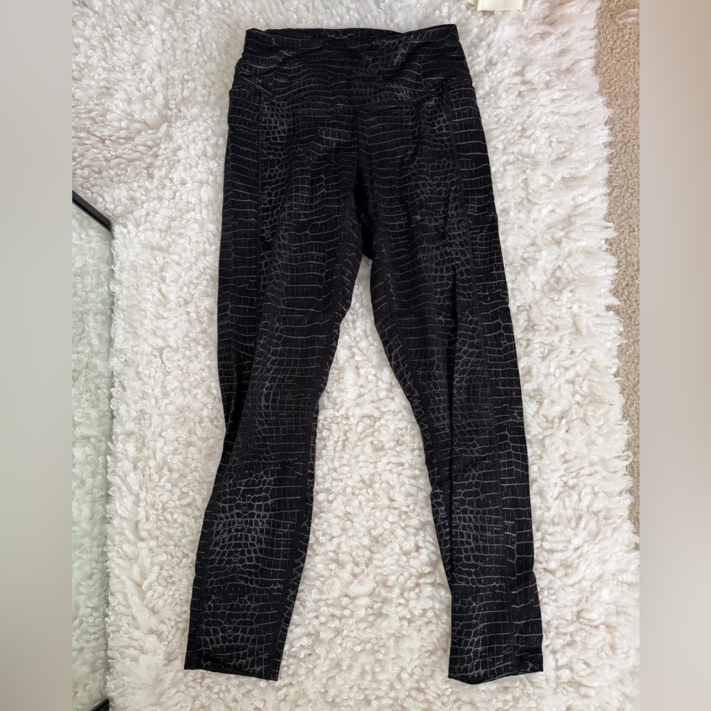 PINK Victoria's Secret Black Croc-Embossed Leggings